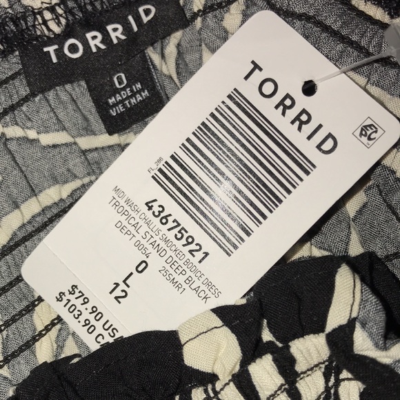 ❤️ Women’s TORRID NWT Zebra Dress Mid Wash Challis Smocked Bodice Dress Sz 0 - Picture 7 of 11